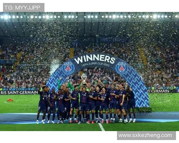 欧联杯激战AC米兰狂胜巴黎圣日耳曼五球大捷引发全场沸腾 欧联杯激战AC米兰狂胜巴黎圣日耳曼五球大捷引发全场沸腾