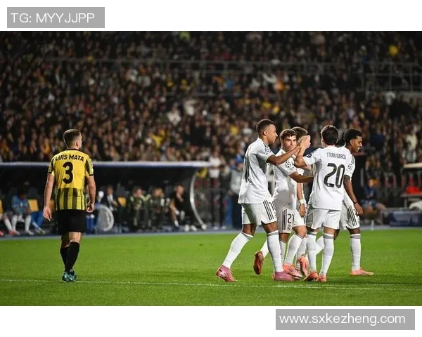 欧联杯精彩对决皇马大胜巴黎红牌争议引发全场热议