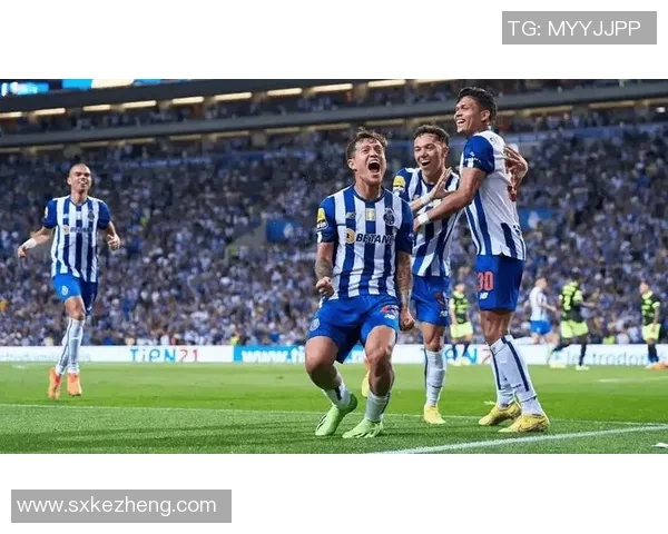 中超精彩对决波尔图与巴黎圣日耳曼战成平局补时进球引发全场狂欢