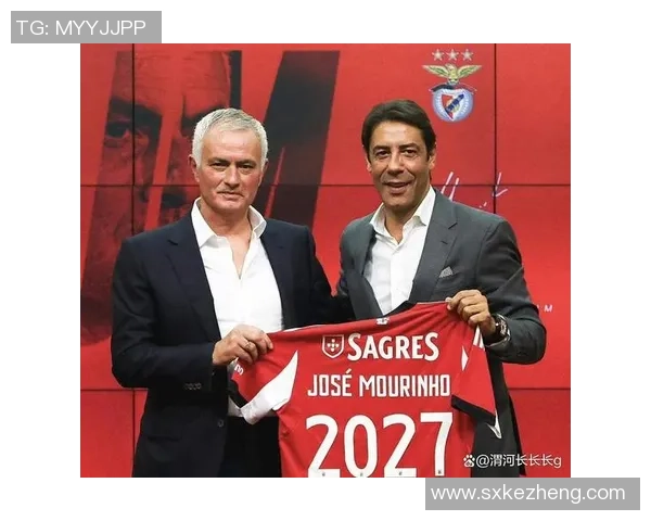 意甲激战：本菲卡逆转巴黎圣日耳曼红牌事件引发全场热议战术解析