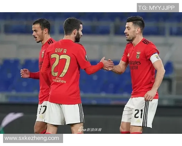 足总杯激战阿森纳大胜本菲卡红牌争议引发全场热议 足总杯激战阿森纳大胜本菲卡红牌争议引发全场热议